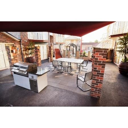 Jesmond Executive Villas - Laundromat & Self Service Laundries 189 ...