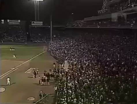 Ted Williams throws out the first pitch for Game 5 of the ‘86 World ...