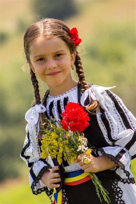 COSTUM NAȚIONAL ROMÂNESC Precious Children, Children Photography ...