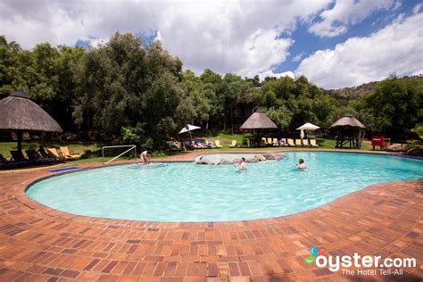 Bakubung Bush Lodge Review: What To REALLY Expect If You Stay