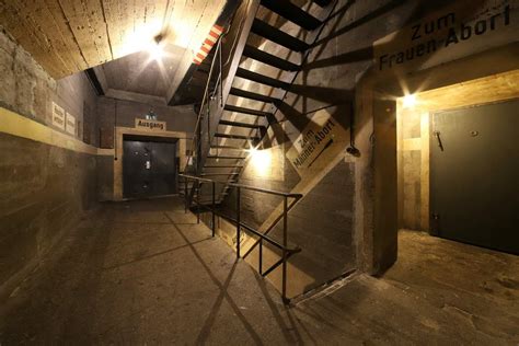 Berlin underground tour - Explore bunkers with "Berliner Unterwelten"