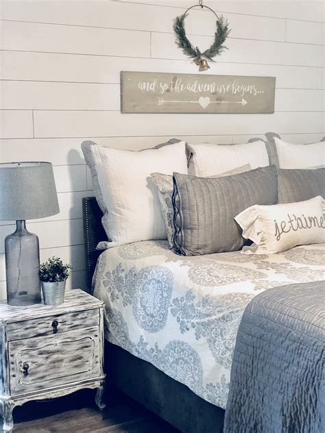 35 Inexpensive Shiplap Wall In Bedroom - Home Decoration and Inspiration Ideas