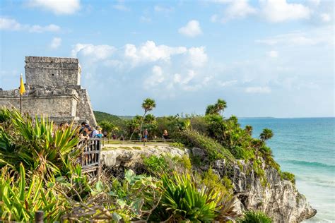 Tulum Ruins - Why you should visit early and avoid the crowds