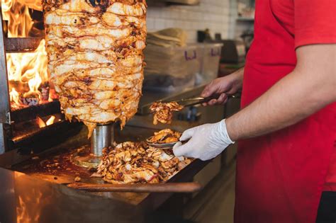 Best Shawarma In Dubai - Top 7 Mouthwatering Shawarma Places In Your Town