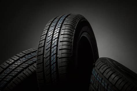 The Best Quiet Tires for a Smooth and Quiet Ride (2021) - Soundproof Living