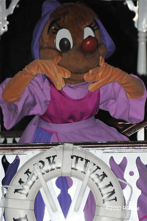 Perla - Fantasmic! | Disney world characters, Disneyland, Disneyland resort