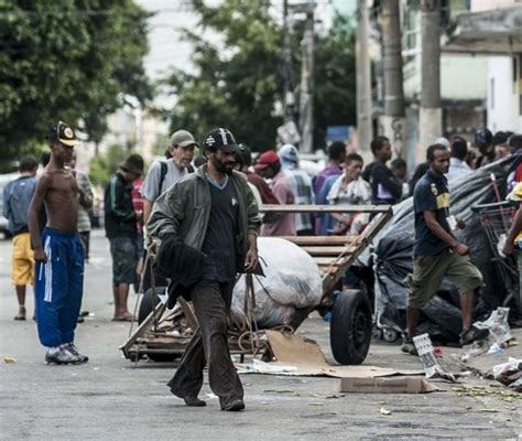 Pesquisa pioneira revela perfil dos frequentadores da Cracolândia ...