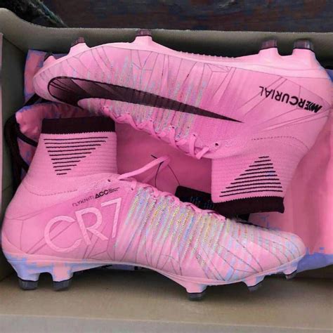 Soccer PinWire: Pretty pink cleats #futbolvideos #soccerskills ...