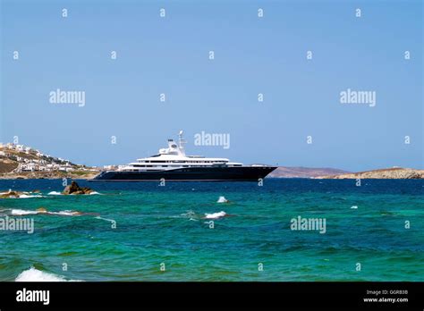 Mykonos port hi-res stock photography and images - Alamy