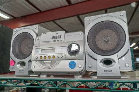 Sanyo CD Player System - Roller Auctions