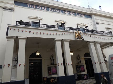 Number One London: OUR TOUR OF THE THEATRE ROYAL DRURY LANE