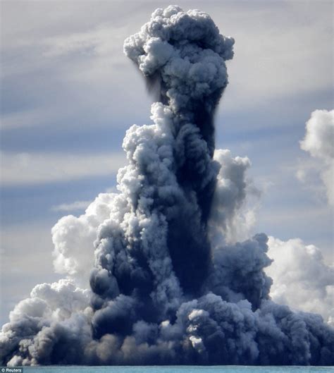 Pictured: The spectacular eruption of an underwater volcano in the South Pacific | Daily Mail Online