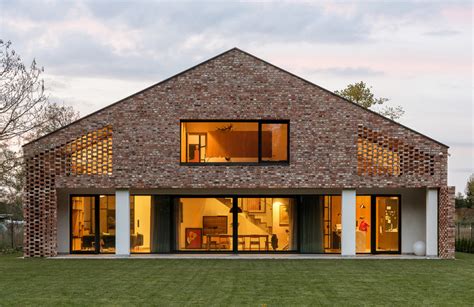 Casa con ladrillos reutilizados / Wrzeszcz Architekci | Plataforma Arquitectura