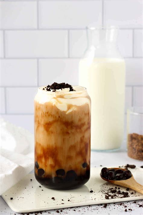 Oreo Bubble Milk Tea with Cheese Foam - That Cute Dish!