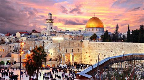 Wailing Wall, Jerusalem - backiee