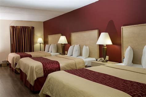 Red Roof Inn & Suites Pigeon Forge - Parkway Hotel (Pigeon Forge (TN ...