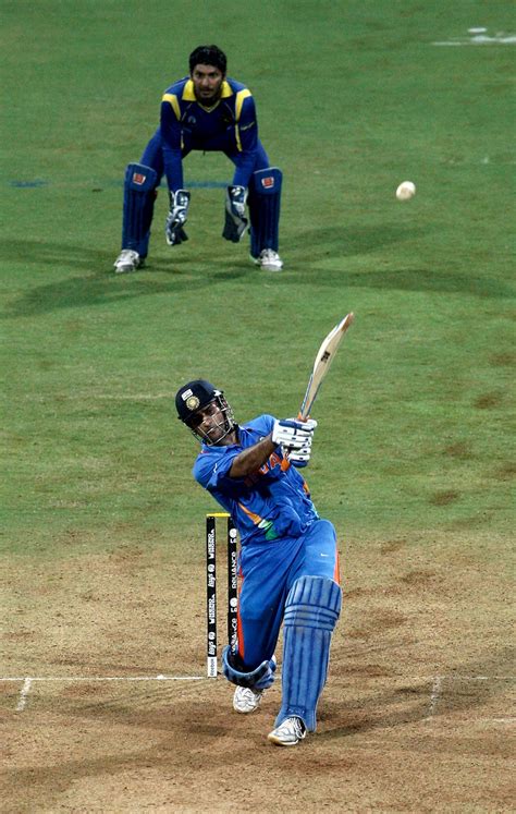 INDIA PHOTO GALLERY: Captain cool MSD