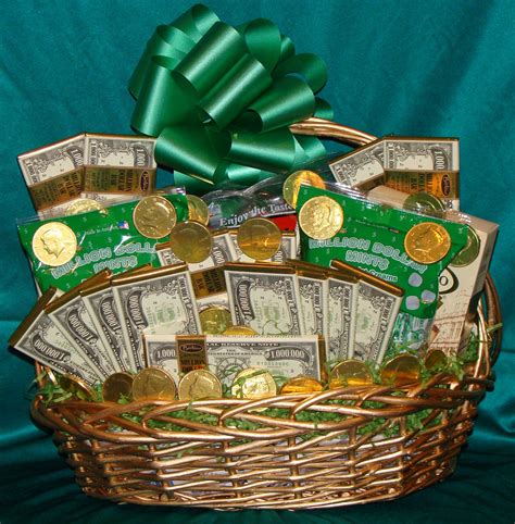 Money Hungry Basket - Fun Gift for those in the Financial World | Best gifts, Gifts, Great gifts