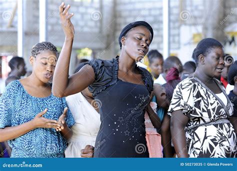 Congregation Worshipping in Haitian Church Editorial Image - Image of bois, worshippers: 50273035