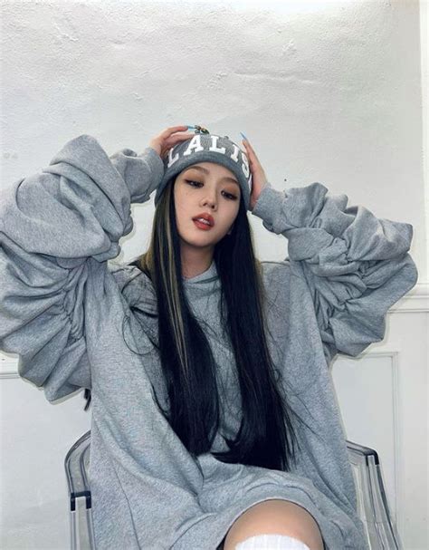 Take some fashion inspiration from BLACKPINK's Jisoo