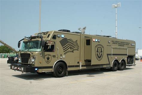 Will County Sheriff's Police Special Operations Group Command vehicle / motorhome with slide-out ...