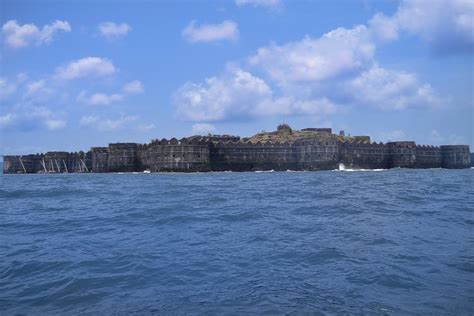 Murud Janjira Fort (2019)- A Complete Guide