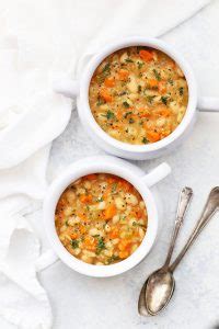 EASY Slow Cooker Vegetable Bean Soup Recipe