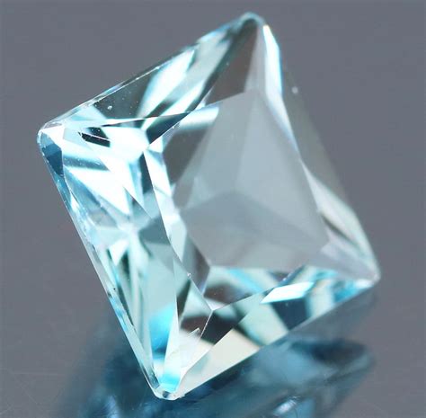 Beautiful 5.51ct princess cut Topaz - Backroom Gems