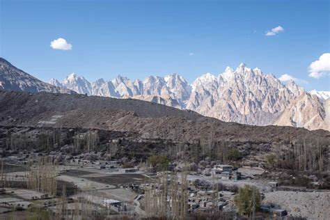 The BEST Hunza Valley Travel Guide (Insider Tips • 2023)