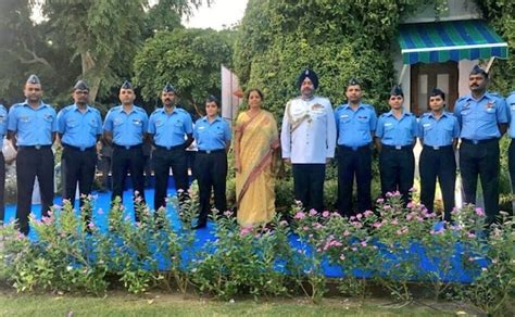 Defence Minister Nirmala Sitharaman visits Indian Army, IAF bases in Tezpur after trip to Nathu ...