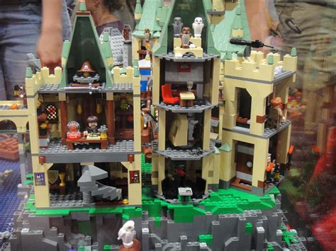 San Diego Comic-Con 2011 - Lego Harry Potter diorama (Hogwarts) | Flickr - Photo Sharing!