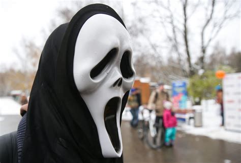 Lottery Winner Claims Prize in Scream Mask to Hide Identity