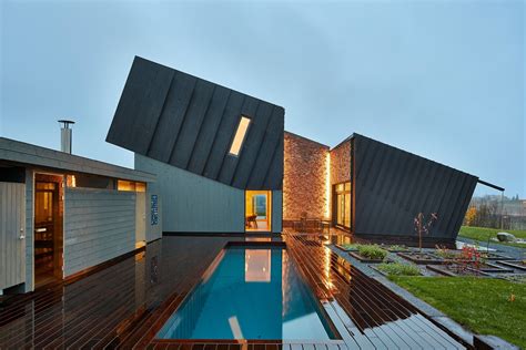 New Eco Homes - in pictures | Green architecture, Zero energy house ...