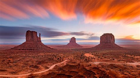 Monument Valley Navajo Tribal Park - West and East Mitten Buttes - backiee