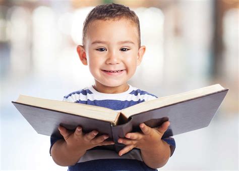 How to Start Reading Chapter Books With Your Preschooler or Kindergartner | Brightly