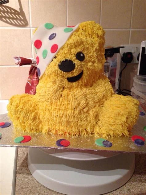 Pin by Meka Lee on Cakes! | Bear cakes, Pudsey, Pudding cookies