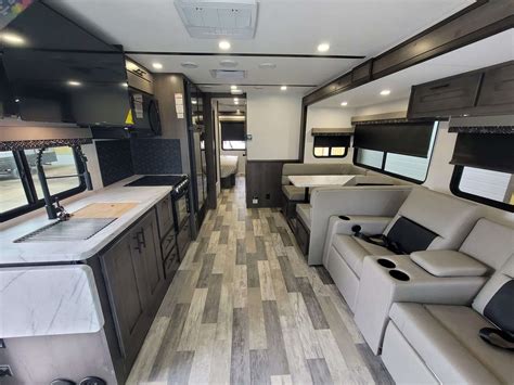 How To Choose The Right RV For Sale At PKB RVs LLC?