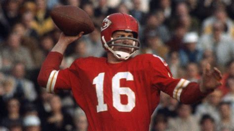 Len Dawson, Chiefs Hall of Fame Quarterback, Dies at 87 – Sportico.com