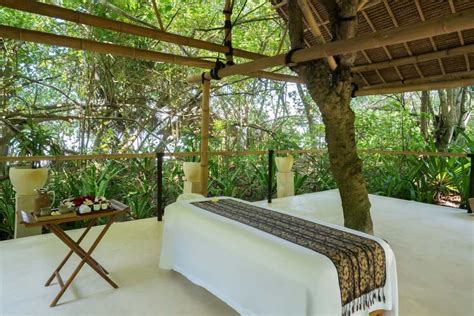 An Ultra-Luxe Outdoor Adventure At Amankila Resort Bali