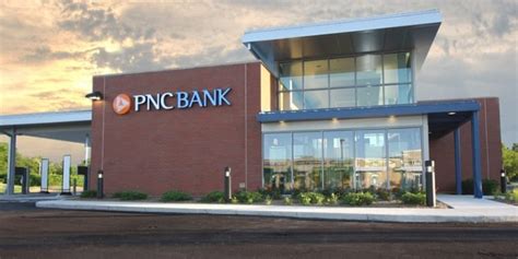 PNC Bank Review: Checking, Savings, Money Market Accounts