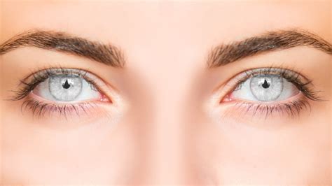 Tips To Make Your Eyes Look Brighter - The List | Beautiful eyes color ...