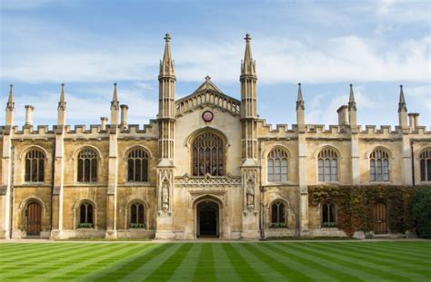 Cambridge University Notable Alumni