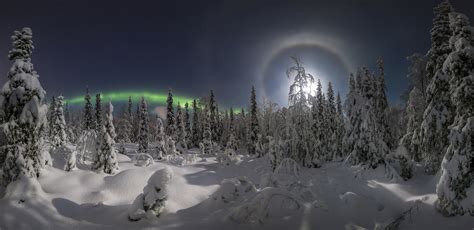 Photos: Rainbow Auroras over Russia