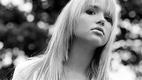 Arielle Kebbel, Brown Eyes, Blonde, Monochrome Wallpapers HD / Desktop ...