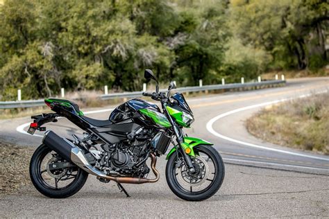 2019 Kawasaki Z400 first ride review - RevZilla