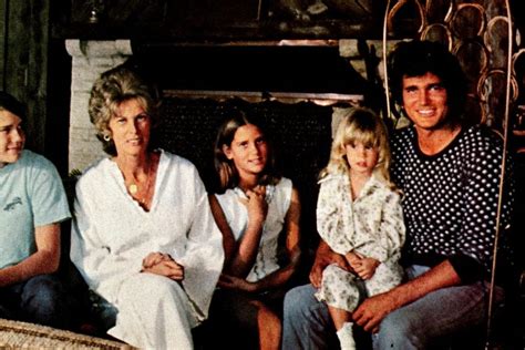 Michael Landon and his family at home (1975) - Click Americana