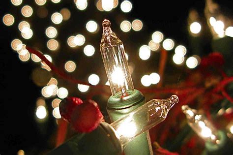 Why Keeping Your Old Christmas Lights is Better than Upgrading to LED ...