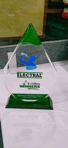 Acrylic Trophies Awards at Rs 498 | 6. Acrylic Mementos & Awards in Seohara | ID: 26029494955