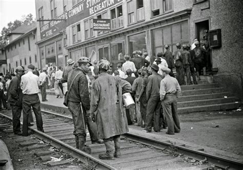 History Now: 20 Incredible History Pictures pt.7 | Coal mining, West virginia history, West virginia