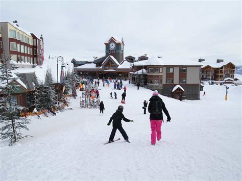 The 5 Best British Columbia Ski Resorts - UPDATED 2019/20 - SnowPak